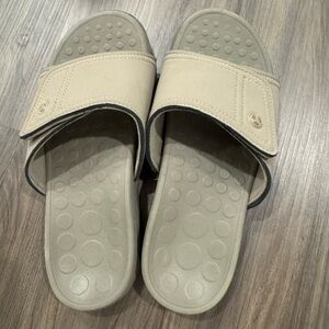 Vionic Beige Slide Sandals